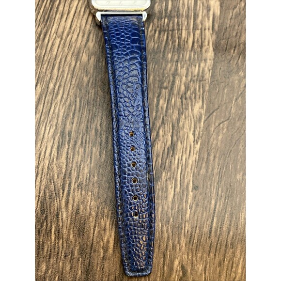 Vintage Timex Date Men’s Watch With Blue Leather Band Working - Picture 2 of 9